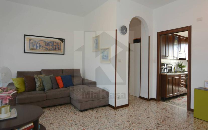 Quadrilocale via Alessandro Manzoni 158, Uboldo — foto 25 di 30