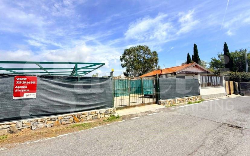 Villa unifamiliare Strada Civezza, Poggi, Imperia — foto 11 di 37