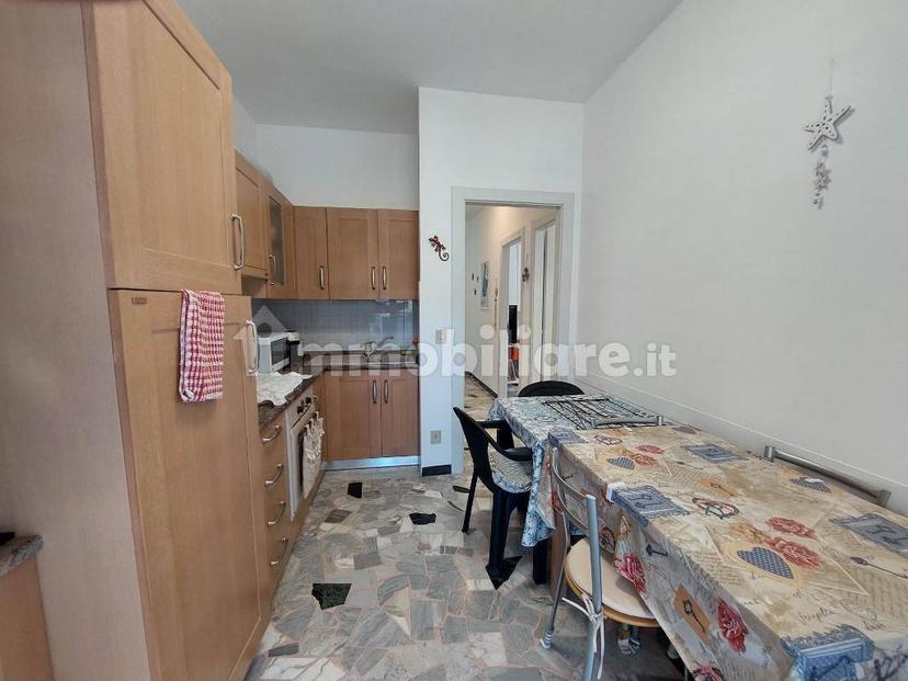 Trilocale via Milano 1, Borghetto Santo Spirito — foto 7 di 26