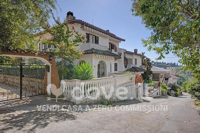 Villa unifamiliare via O. Z. Ciulli 3, Centro, Penne — foto 44 di 91