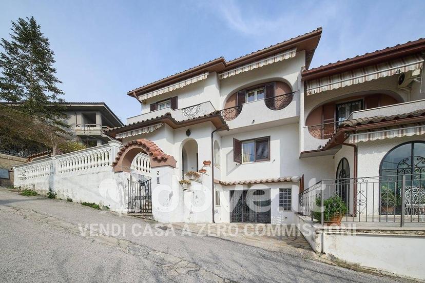 Villa unifamiliare via O. Z. Ciulli 3, Centro, Penne — foto 45 di 91