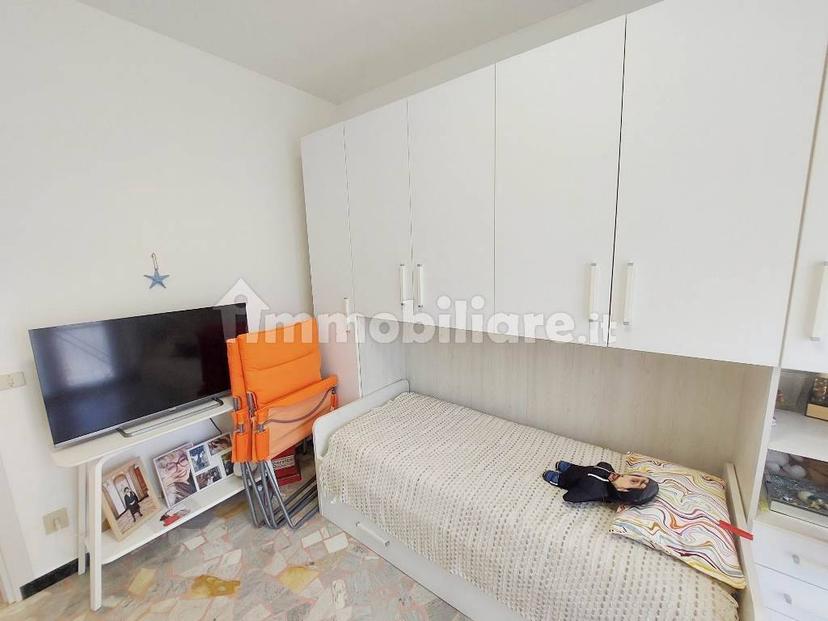 Trilocale via Milano 1, Borghetto Santo Spirito — foto 2 di 26