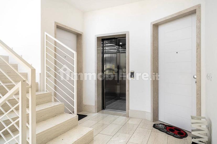 Appartamento via Romolo Nicolis 2, San Martino Buon Albergo — foto 43 di 44