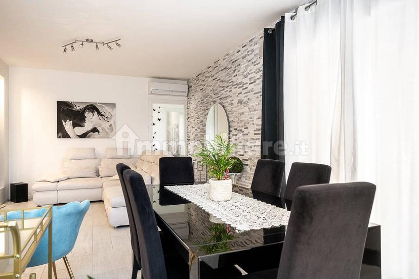 Appartamento via Romolo Nicolis 2, San Martino Buon Albergo — foto 17 di 44