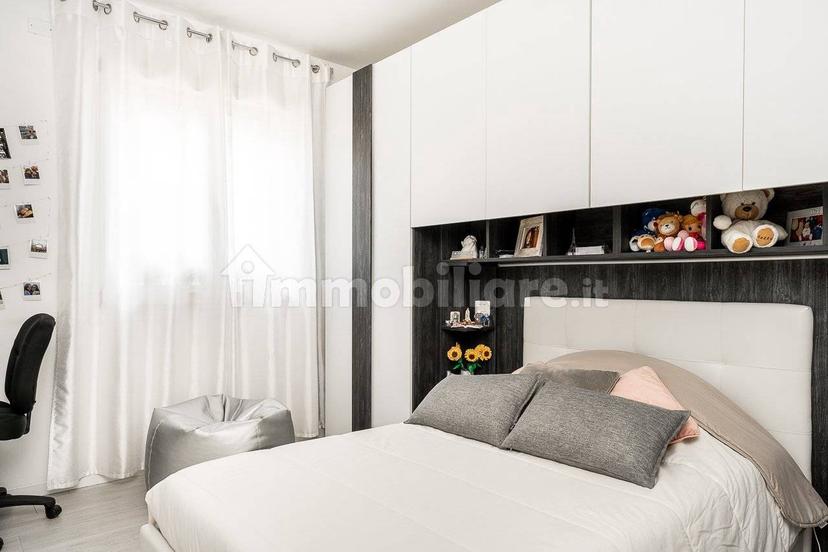 Appartamento via Romolo Nicolis 2, San Martino Buon Albergo — foto 27 di 44