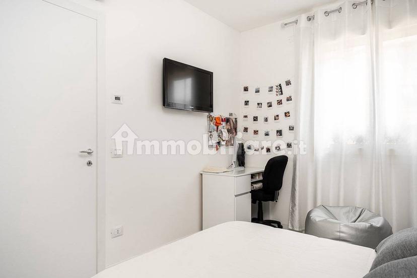 Appartamento via Romolo Nicolis 2, San Martino Buon Albergo — foto 4 di 44
