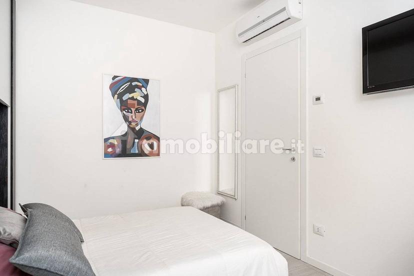 Appartamento via Romolo Nicolis 2, San Martino Buon Albergo — foto 32 di 44