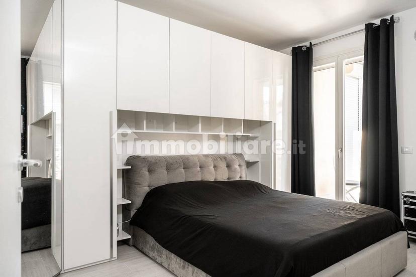 Appartamento via Romolo Nicolis 2, San Martino Buon Albergo — foto 34 di 44