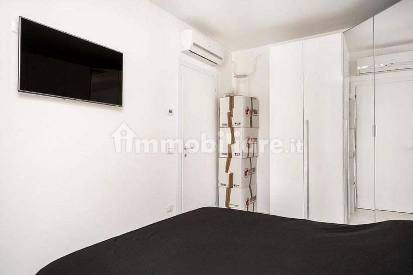 Appartamento via Romolo Nicolis 2, San Martino Buon Albergo — foto 28 di 44