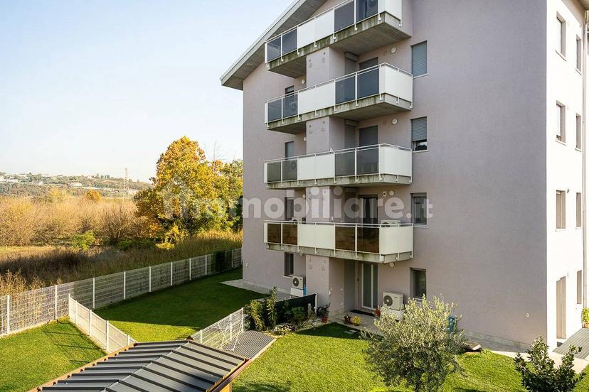 Appartamento via Romolo Nicolis 2, San Martino Buon Albergo — foto 12 di 44