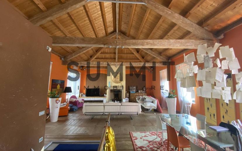 Loft, ottimo stato, su più livelli, Centro, Schio — foto 5 di 24