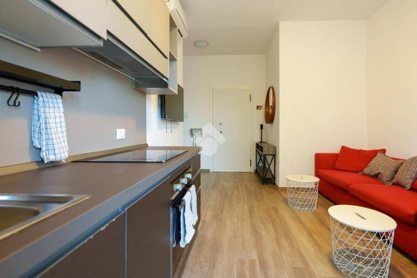 Bilocale via Giacomo Tiragallo 10, Treviglio — foto 2 di 24