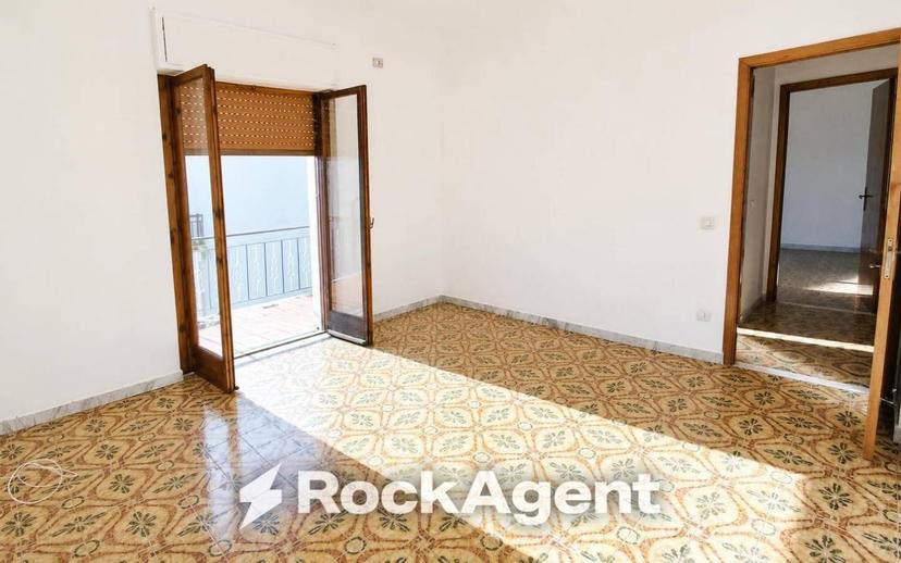 Quadrilocale via Lauro, 57, Centro, Arenile, Scalea — foto 2 di 29