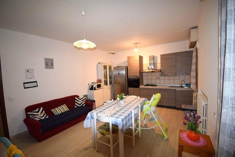 Villa a schiera 5 locali, buono stato, Centro, Russi — foto 4 di 17