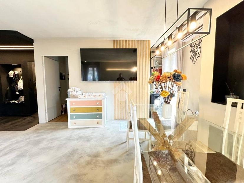 Bilocale via Parigi 33, Centro, Aosta — foto 24 di 27