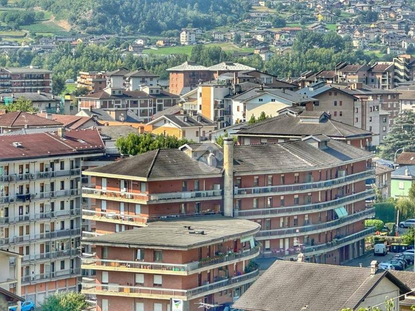 Bilocale via Parigi 33, Centro, Aosta — foto 23 di 27
