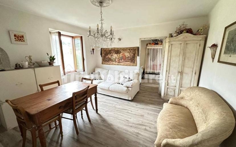 Villa plurifamiliare, buono stato, 130 m², Colombiera Molicciara, Castelnuovo Magra — foto 18 di 24