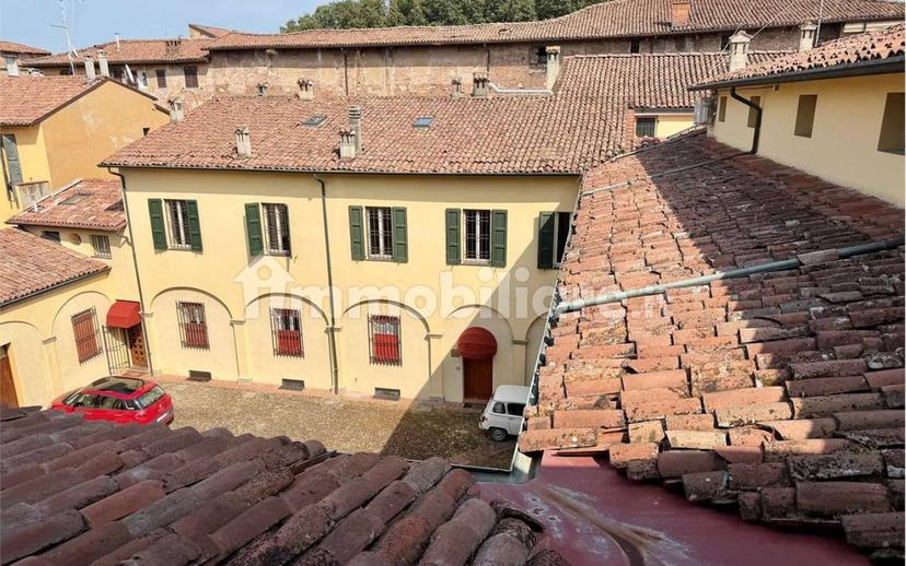 Bilocale Esclusivo bilocale con ascensore, vista sui tetti, Centro Storico, Imola — foto 31 di 38