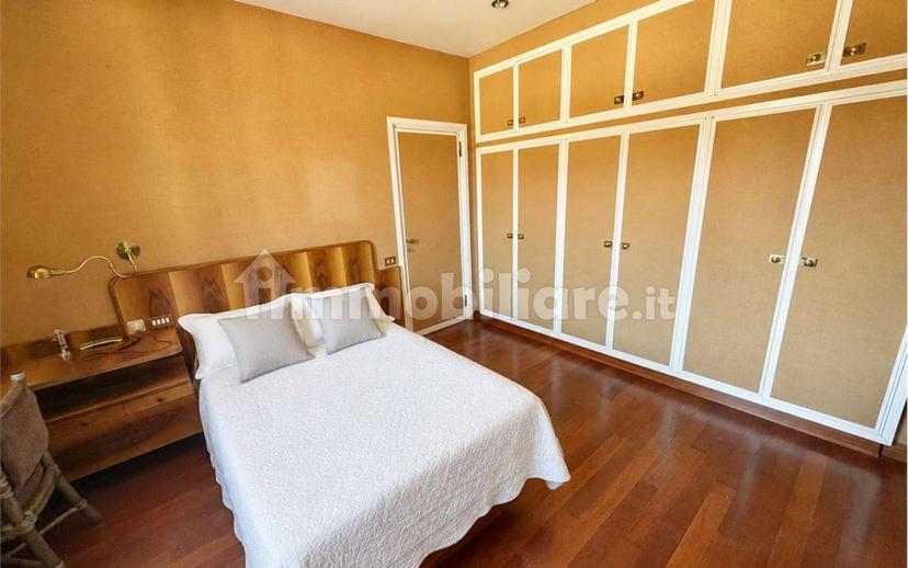 Bilocale Esclusivo bilocale con ascensore, vista sui tetti, Centro Storico, Imola — foto 2 di 38