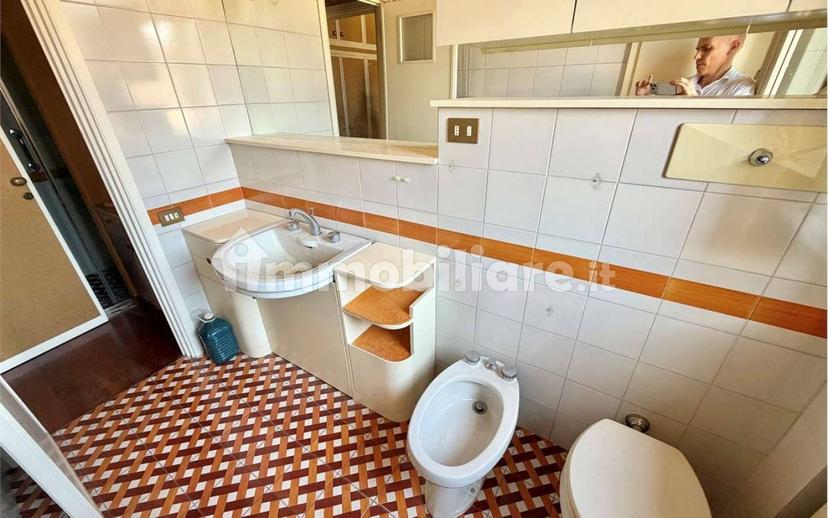 Bilocale Esclusivo bilocale con ascensore, vista sui tetti, Centro Storico, Imola — foto 22 di 38