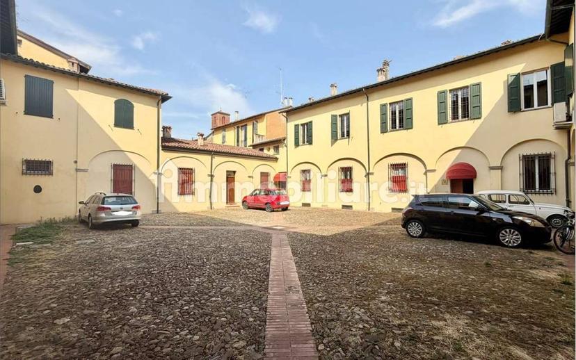 Bilocale Esclusivo bilocale con ascensore, vista sui tetti, Centro Storico, Imola — foto 24 di 38