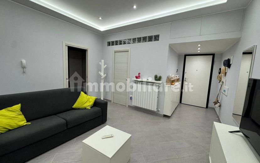 Appartamento via Guglielmo Marconi 44, Gaeta — foto 3 di 30