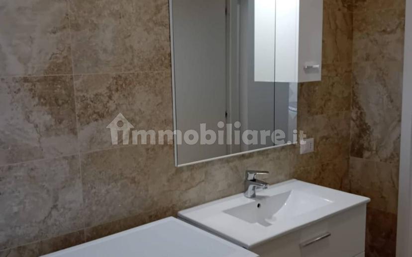 Trilocale via Alfredo Piatti, Centro, Mozzo — foto 8 di 12