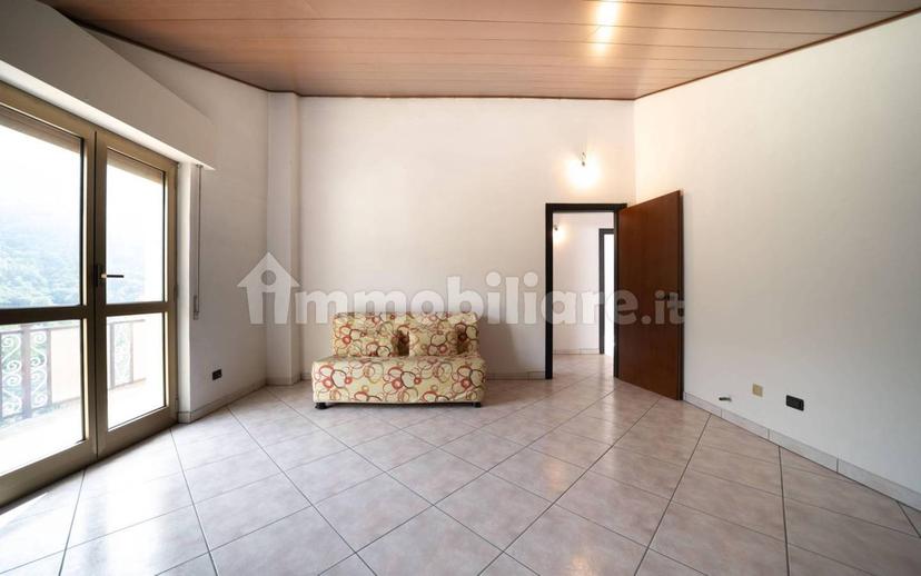 Trilocale Strada Statale 38, 59, Centro, Chiuro — foto 18 di 20