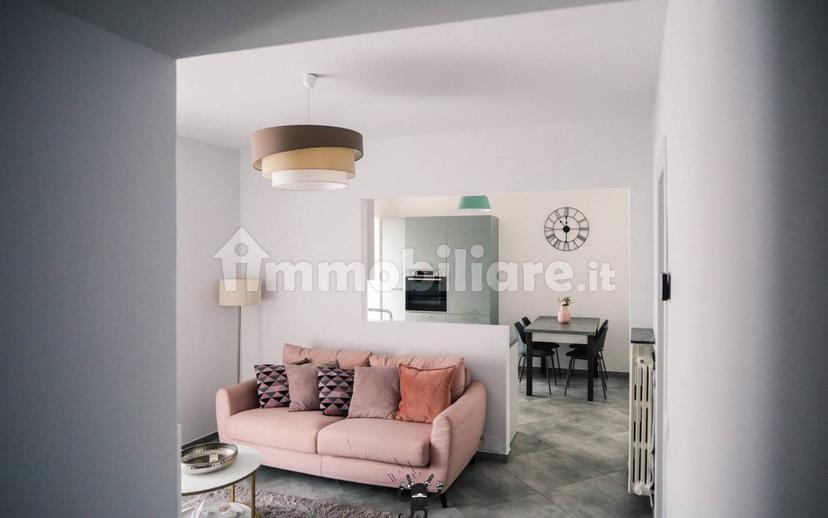 Trilocale ottimo stato, primo piano, Centro, Alzano Lombardo — foto 19 di 37