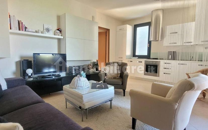 Trilocale via San Giorgio 29, Montinelle, Manerba del Garda — foto 2 di 7