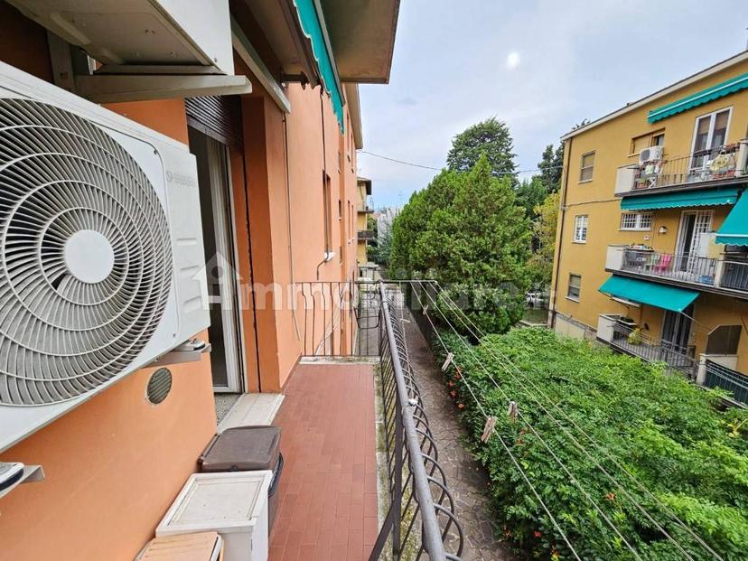 Trilocale via Mario Jacchia, Talon, Croce, Casalecchio di Reno — foto 3 di 11