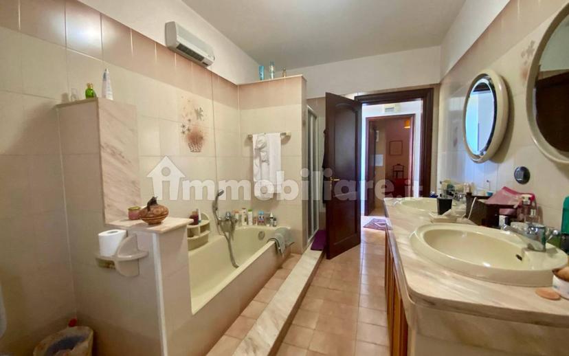 Villa plurifamiliare, ottimo stato, 100 m², Casano Dogana Isola, Luni — foto 4 di 13
