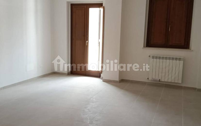 Terratetto unifamiliare via Orto San Raniero snc, Bagno - Monticchio, L'Aquila — foto 3 di 17