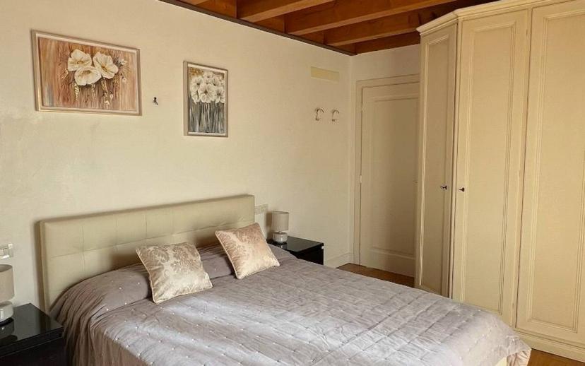 Quadrilocale piazza del quartiere Latino, Piazza dei Signori, Treviso — foto 22 di 32