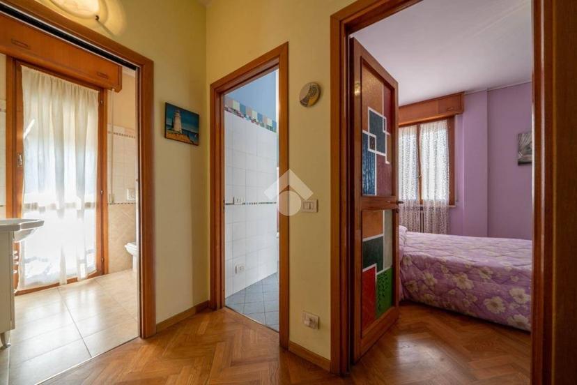 Trilocale viale dei Mille, Rosta Nuova, Reggio Emilia — foto 10 di 29