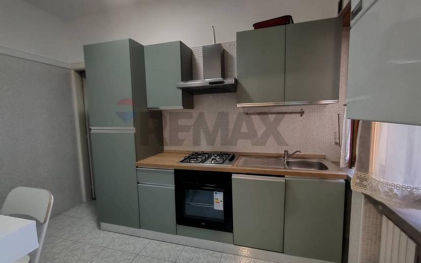 Stanza in affitto in appartamento Villa Comunale, L'Aquila — foto 16 di 24