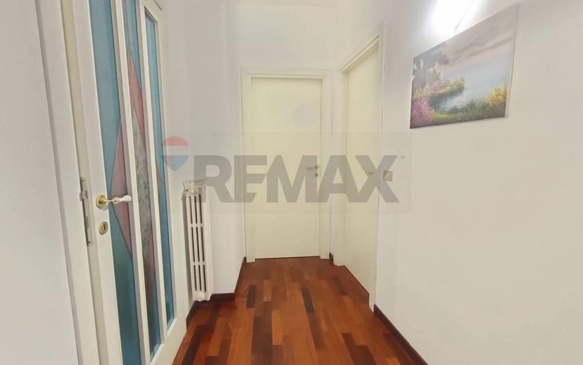Stanza in affitto in appartamento Villa Comunale, L'Aquila — foto 13 di 24