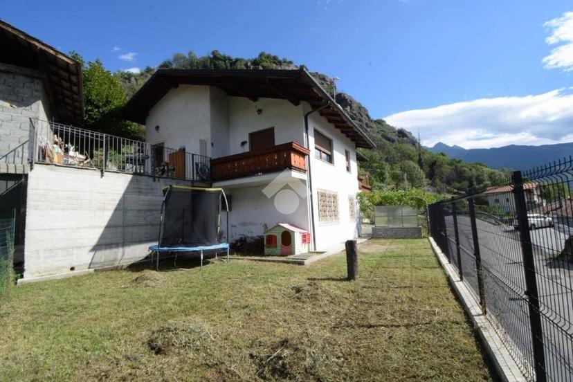 Trilocale Strada Conoz 27, Centro, Chatillon — foto 19 di 28