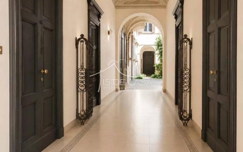 Appartamento secondo piano, Centro, Mantova — foto 3 di 21