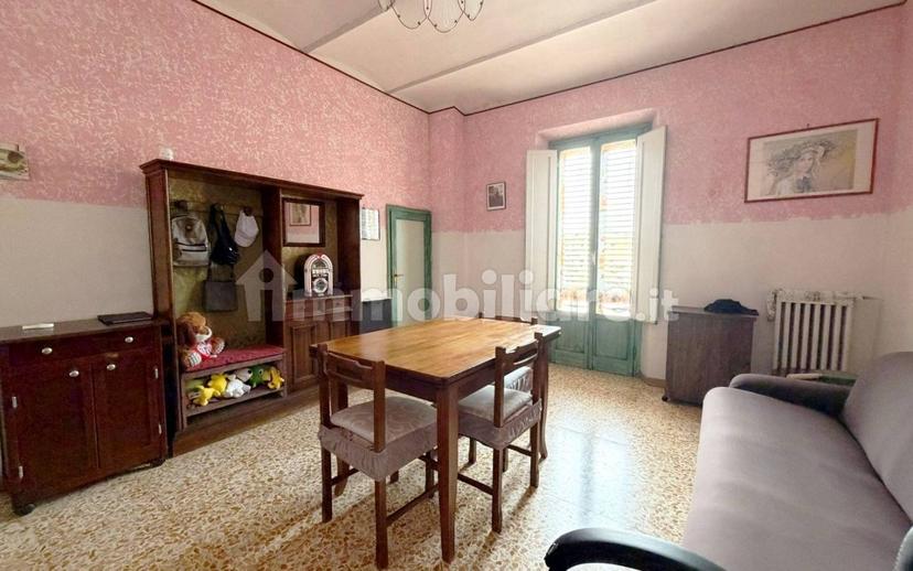 Quadrilocale buono stato, su più livelli, Levane, Montevarchi