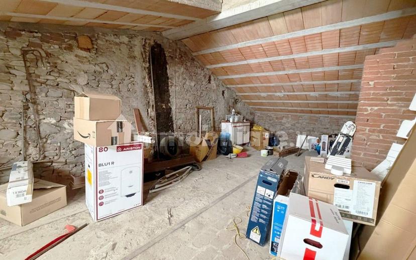 Quadrilocale buono stato, su più livelli, Levane, Montevarchi — foto 5 di 12