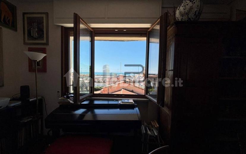 Attico via Benedetto Cairoli, Marina di Carrara, Carrara — foto 51 di 57