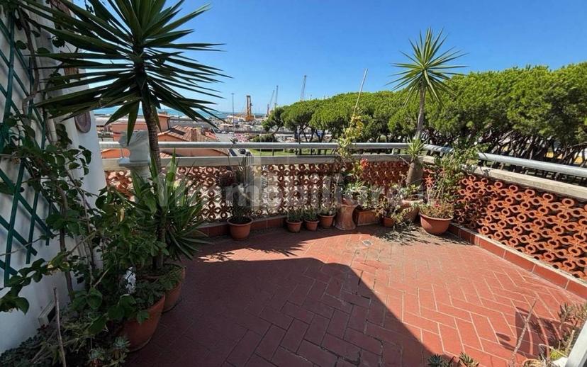 Attico via Benedetto Cairoli, Marina di Carrara, Carrara — foto 55 di 57