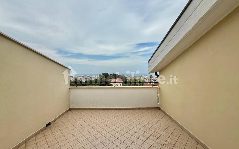Appartamento via Niccolò Tommaseo, Montesilvano Colle, Montesilvano — foto 32 di 39