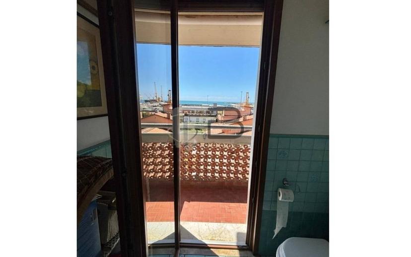 Attico via Benedetto Cairoli, Marina di Carrara, Carrara — foto 57 di 57