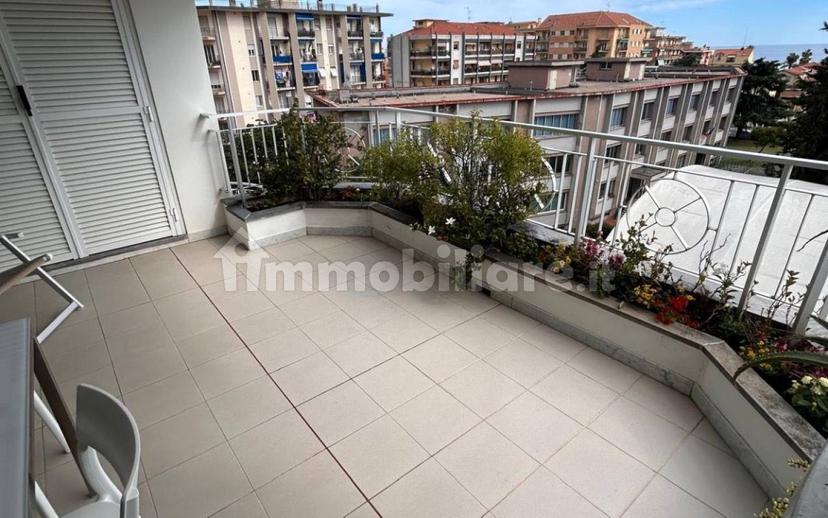Quadrilocale via Sottoconvento 51, Centro Città, Ventimiglia — foto 28 di 31