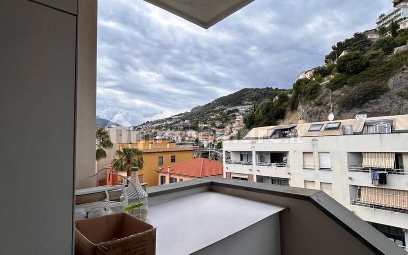 Quadrilocale via Sottoconvento 51, Centro Città, Ventimiglia — foto 29 di 31