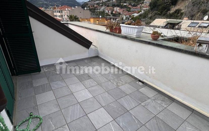 Quadrilocale via Sottoconvento 51, Centro Città, Ventimiglia — foto 16 di 31