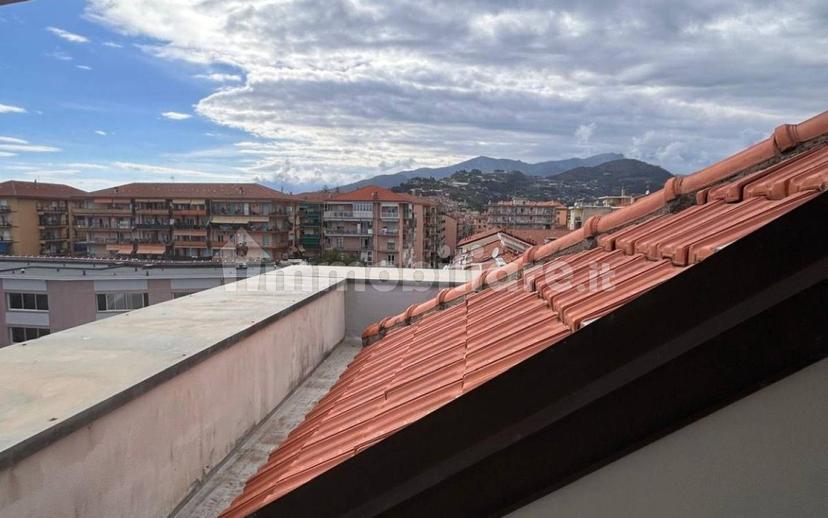 Quadrilocale via Sottoconvento 51, Centro Città, Ventimiglia — foto 12 di 31