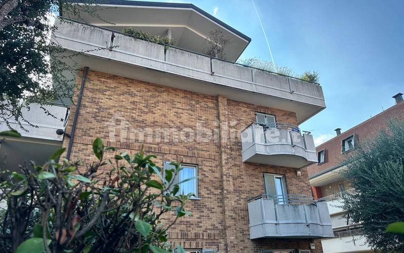 Trilocale via Venezia 34, Varedo — foto 8 di 10